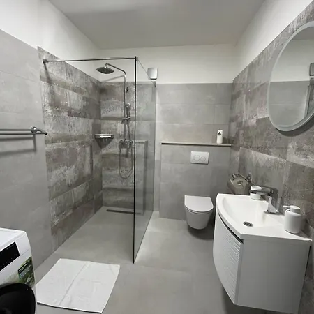 Adria Appartement *
